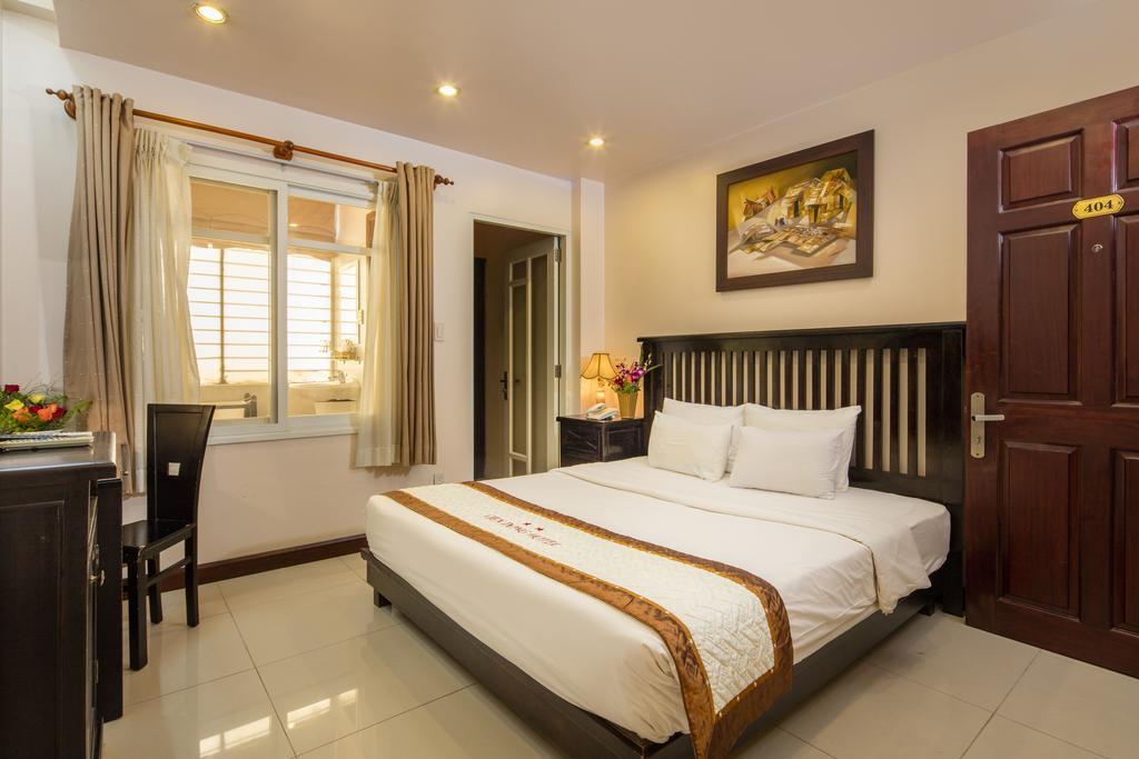 Vien Dong Hotel 2 Хошимін Екстер'єр фото