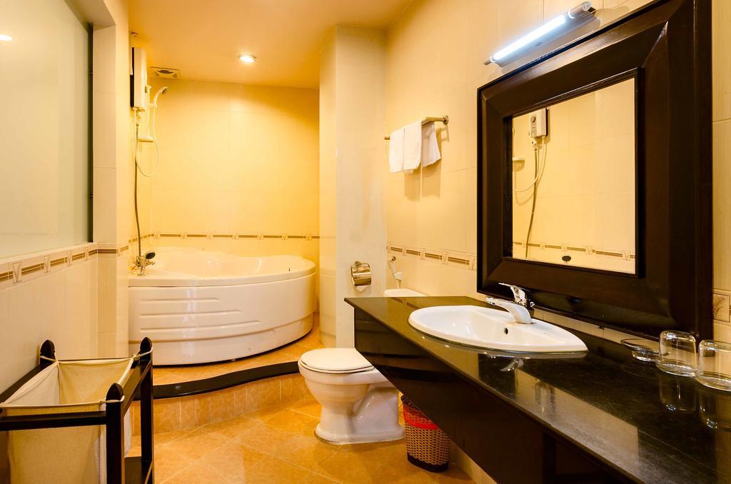 Vien Dong Hotel 2 Хошимін Екстер'єр фото