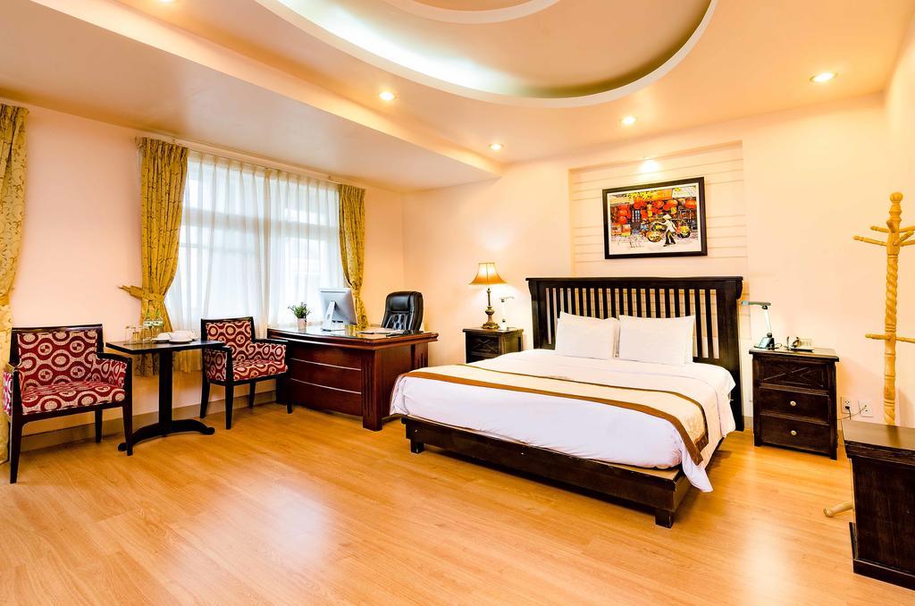 Vien Dong Hotel 2 Хошимін Екстер'єр фото